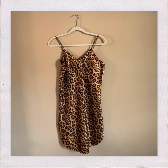 SOLD - Picture 2 of 4